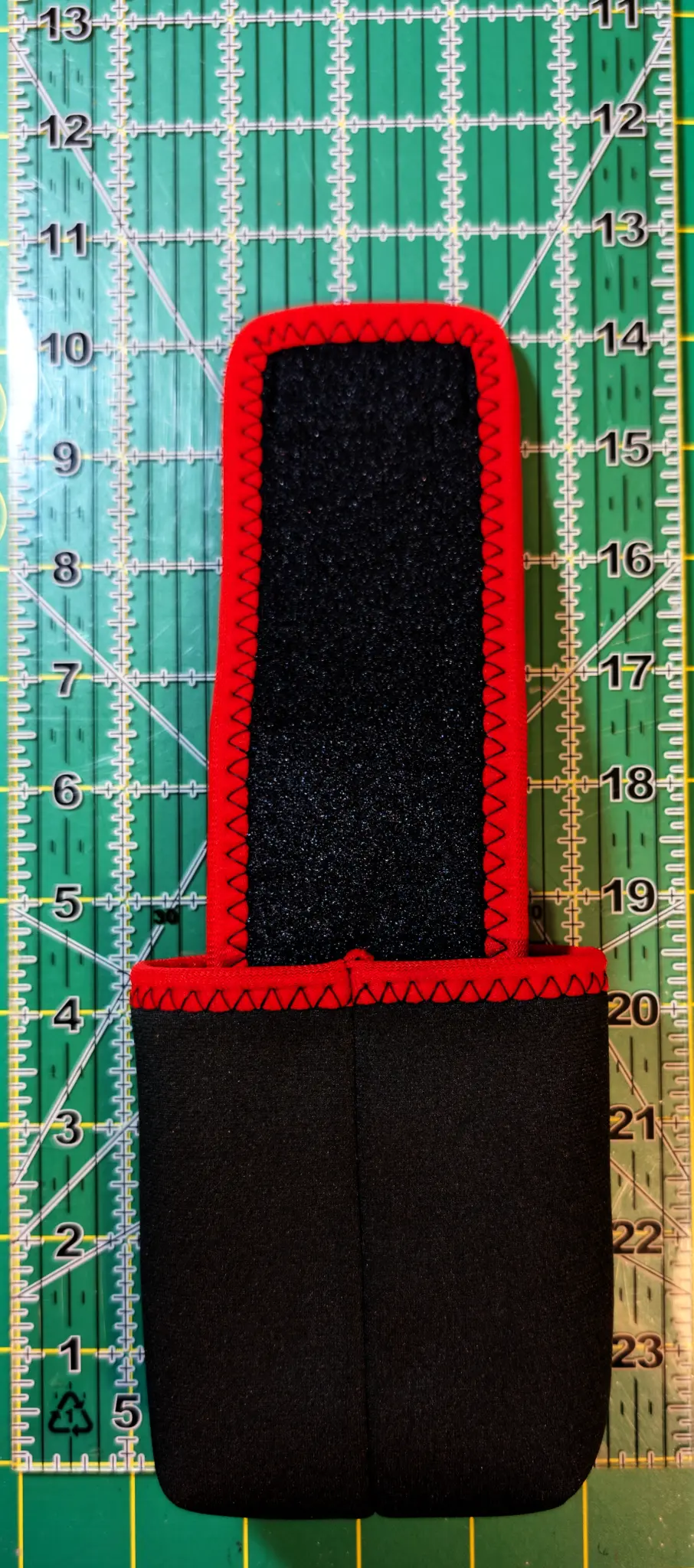 ShadeShark medium-short configuration for standard glove compartments